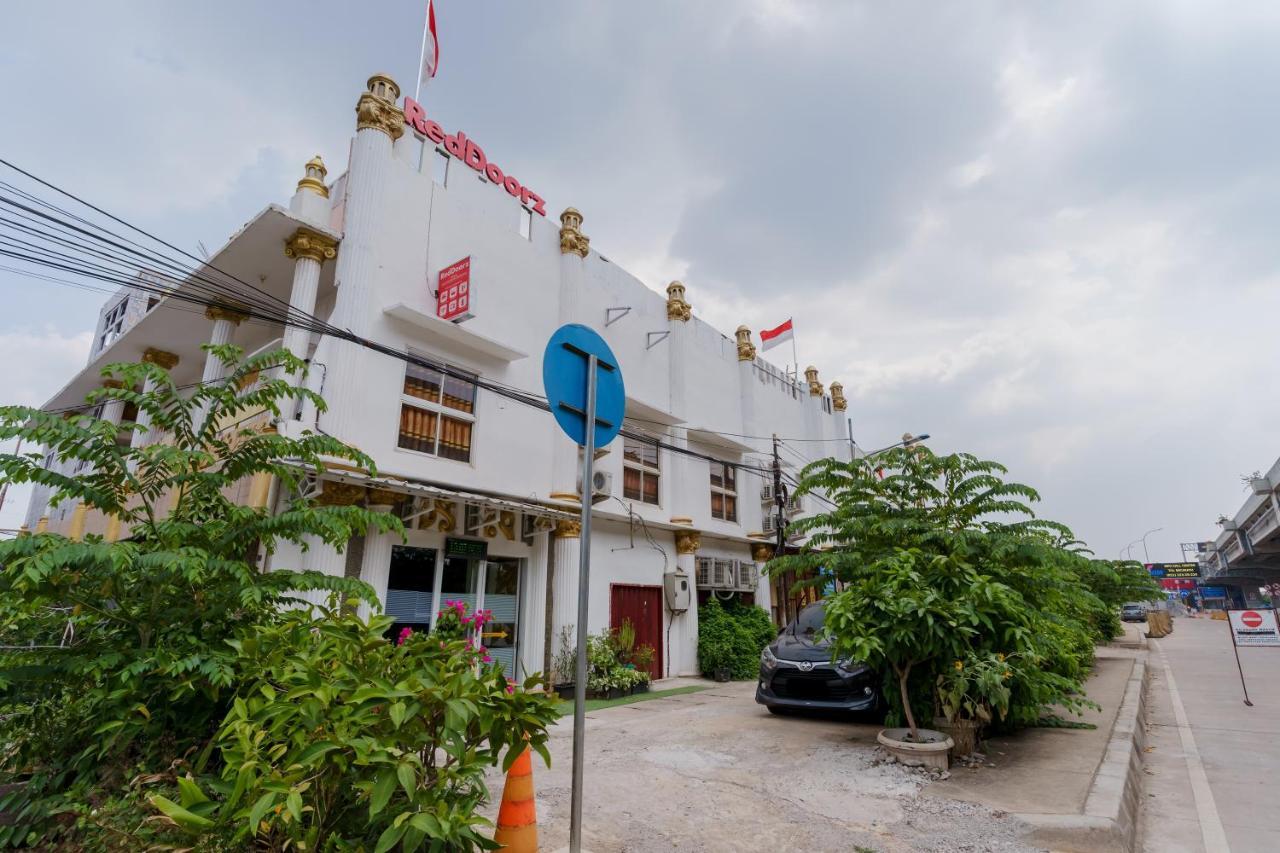 Reddoorz Syariah Near Universitas Borobudur 雅加达 外观 照片